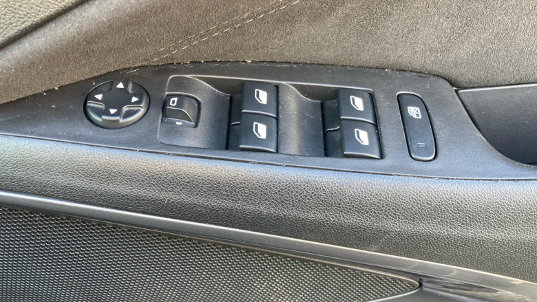 Vauxhall Crossland 1.2 Turbo [130] Ultimate 5dr Auto Petrol Hatchback